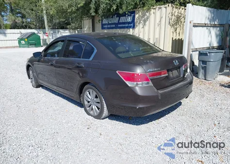 2011 Honda Accord 2.4 Ex-L from USA, damaged, VIN 1HGCP2F87BA083393